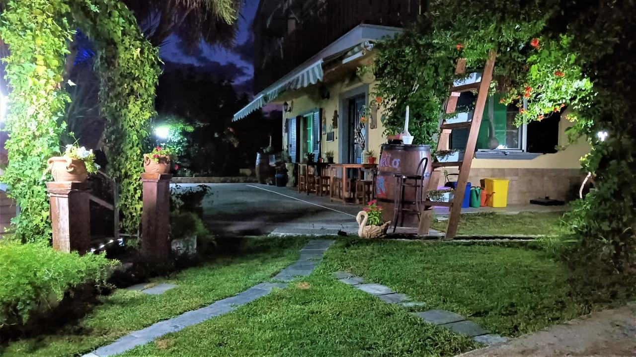 Bed and Breakfast Il Laghetto Castrovillari Exterior foto