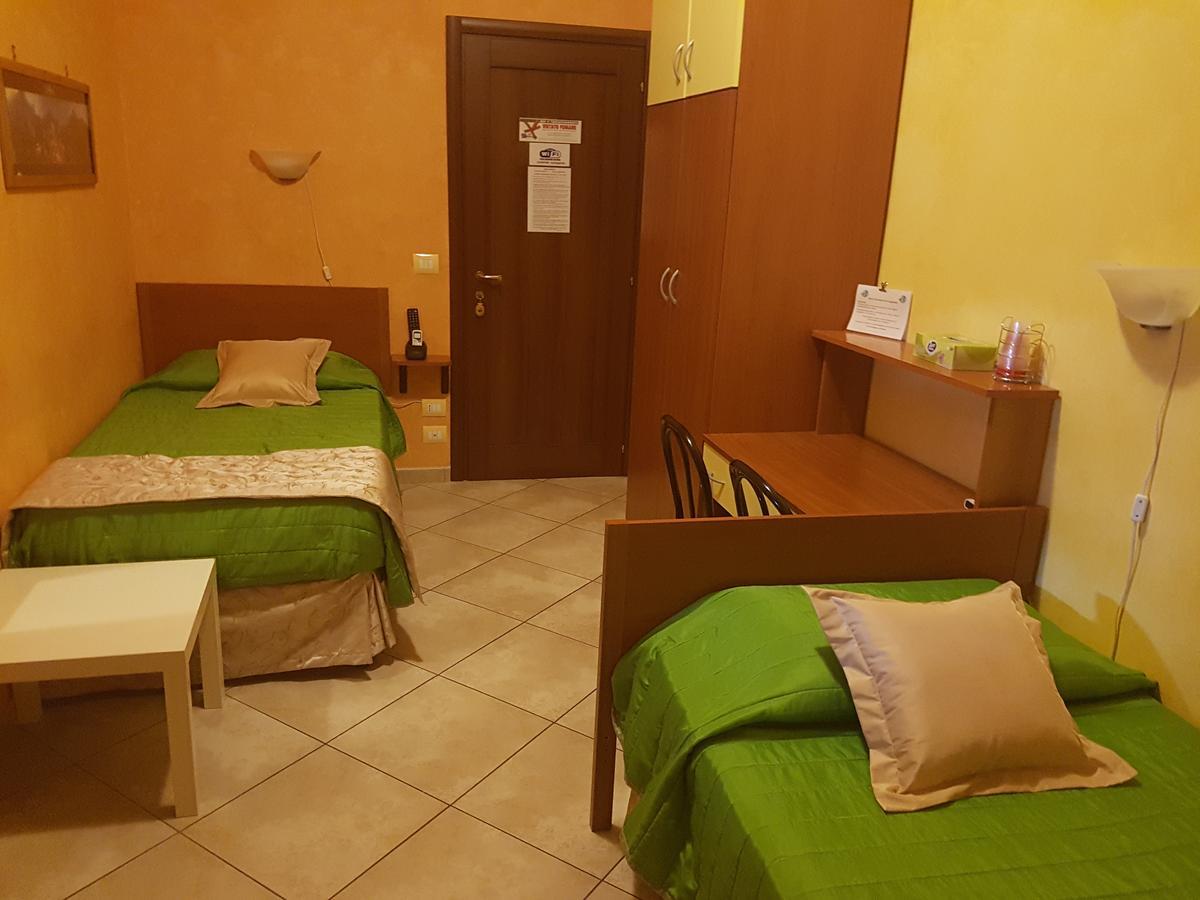 Bed and Breakfast Il Laghetto Castrovillari Exterior foto
